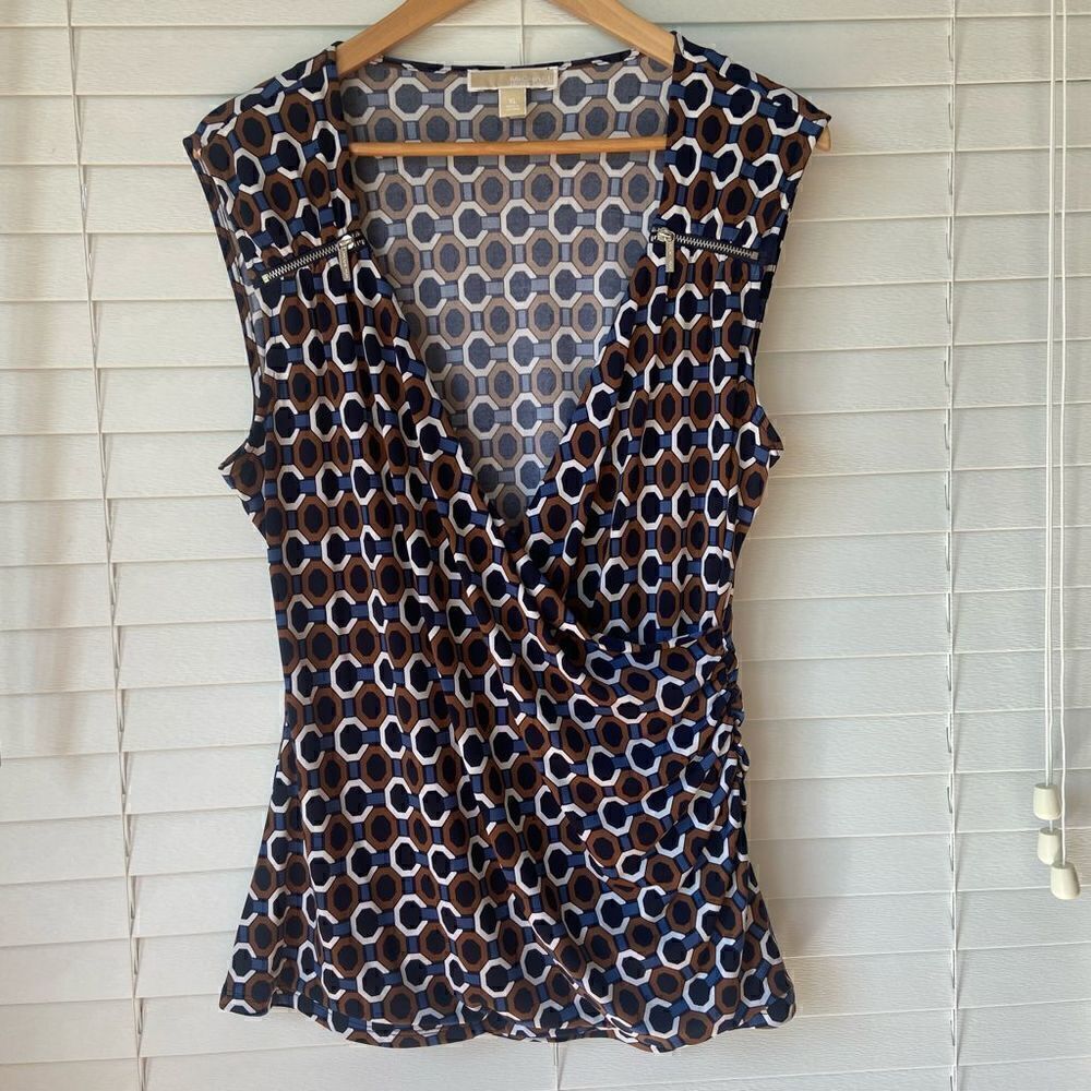 MICHAEL kors womens sleeveless dressy shirt